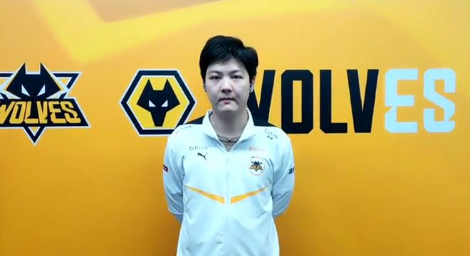 在棒球场上